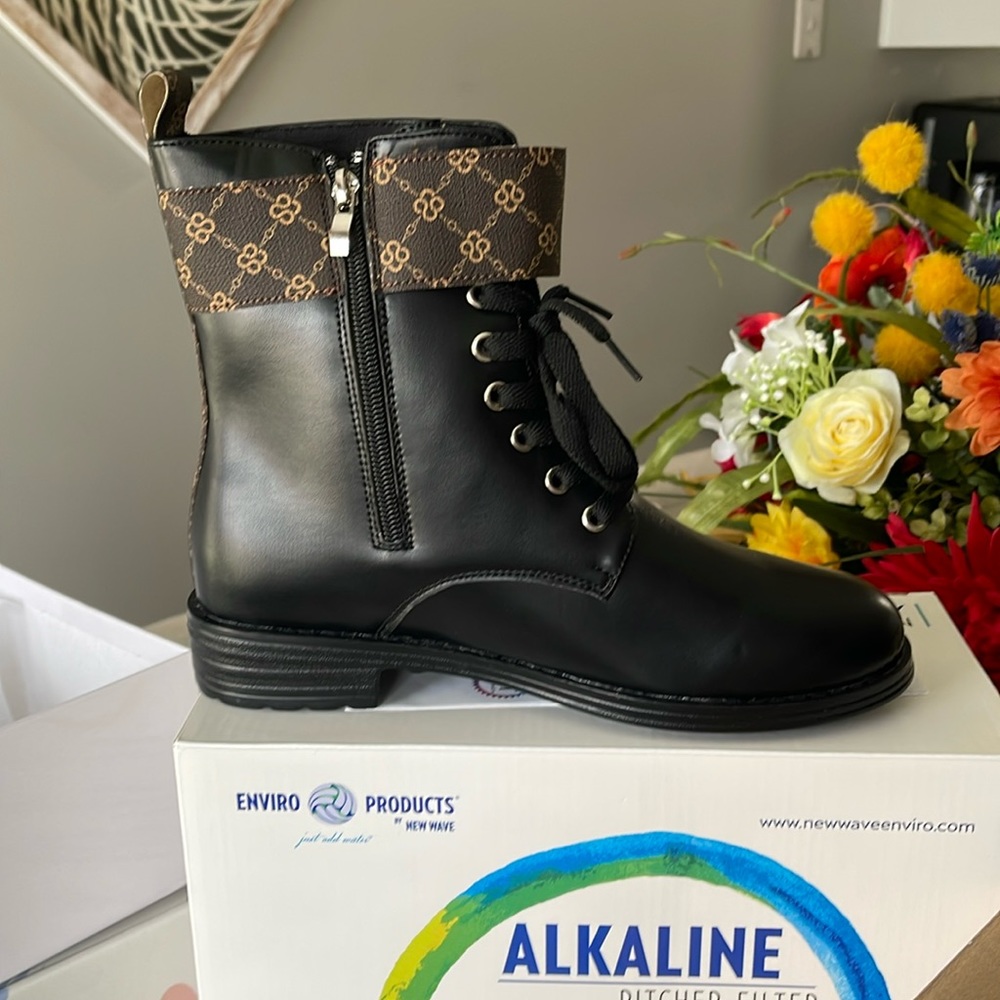 Black Boots